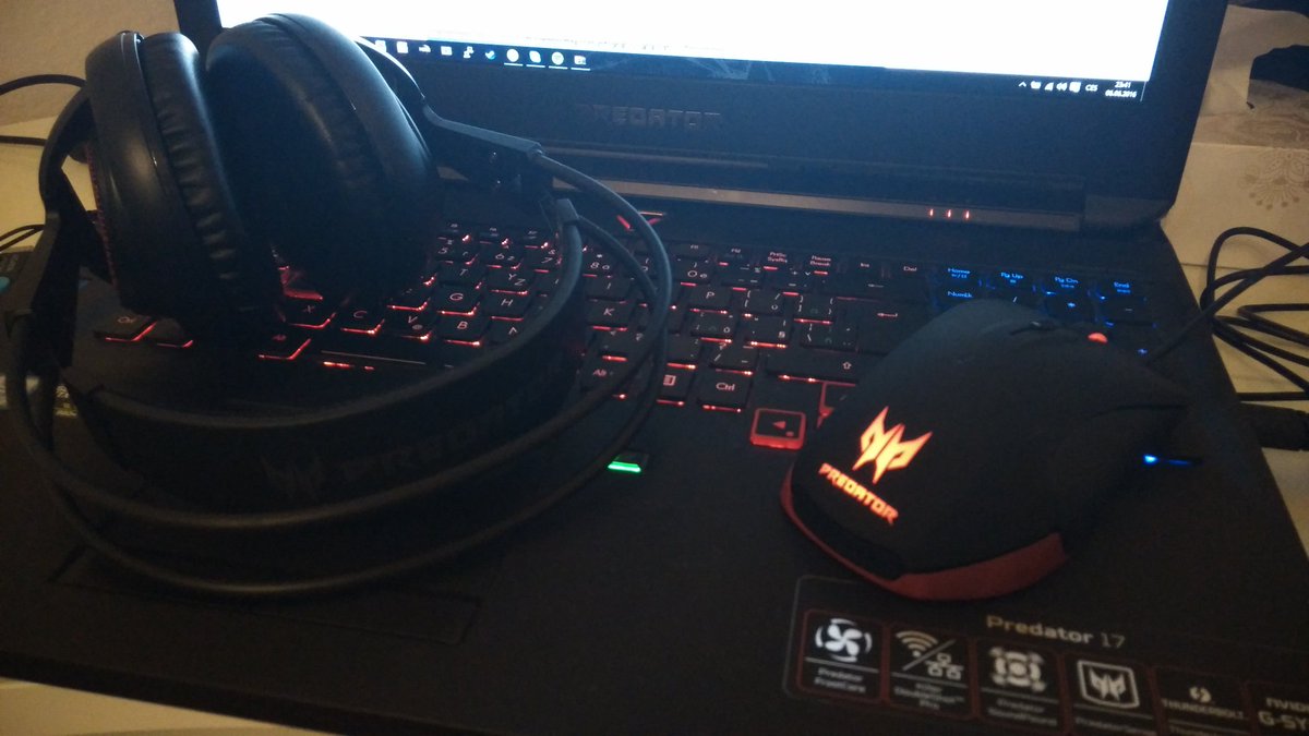 GorrdensLP's tweet photo. Acer Predátor je fakt cool :) https://t.co/z4yRXg6XPQ