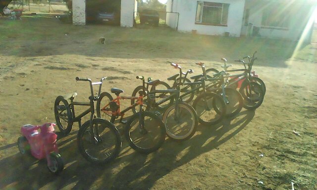 phokamofokeng8's tweet photo. @DevonSmillie. Can u plz hElp me here in south africa with my bmx career becoz the is no one to help us plz need you https://t.co/XRhd52gDCC