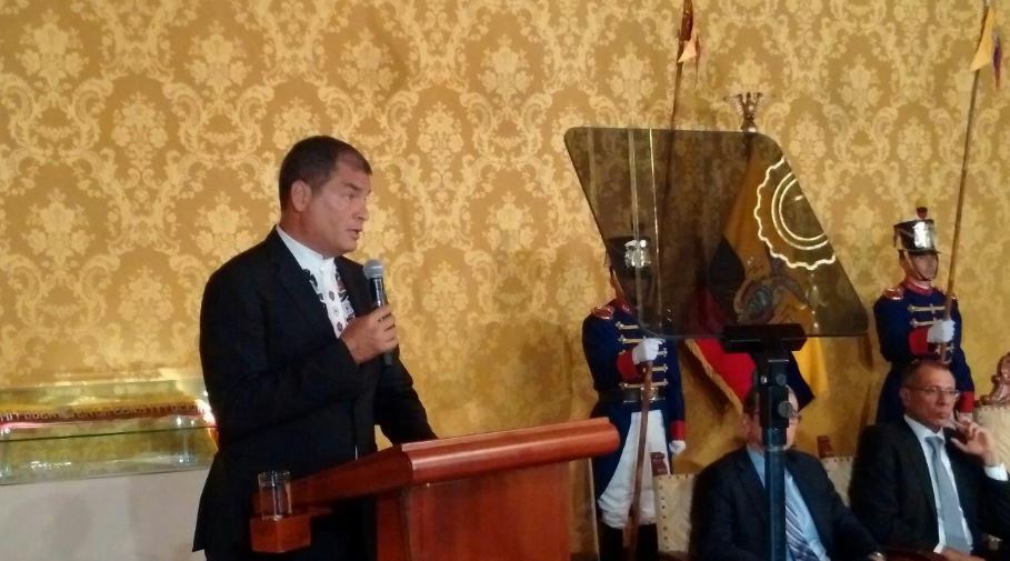 35MOVER's tweet photo. Intervención del Presidente @MashiRafael en la firma de la concesión del Puerto de #Posorja https://t.co/zeW9KoexFI https://t.co/v4BVc5PEQT