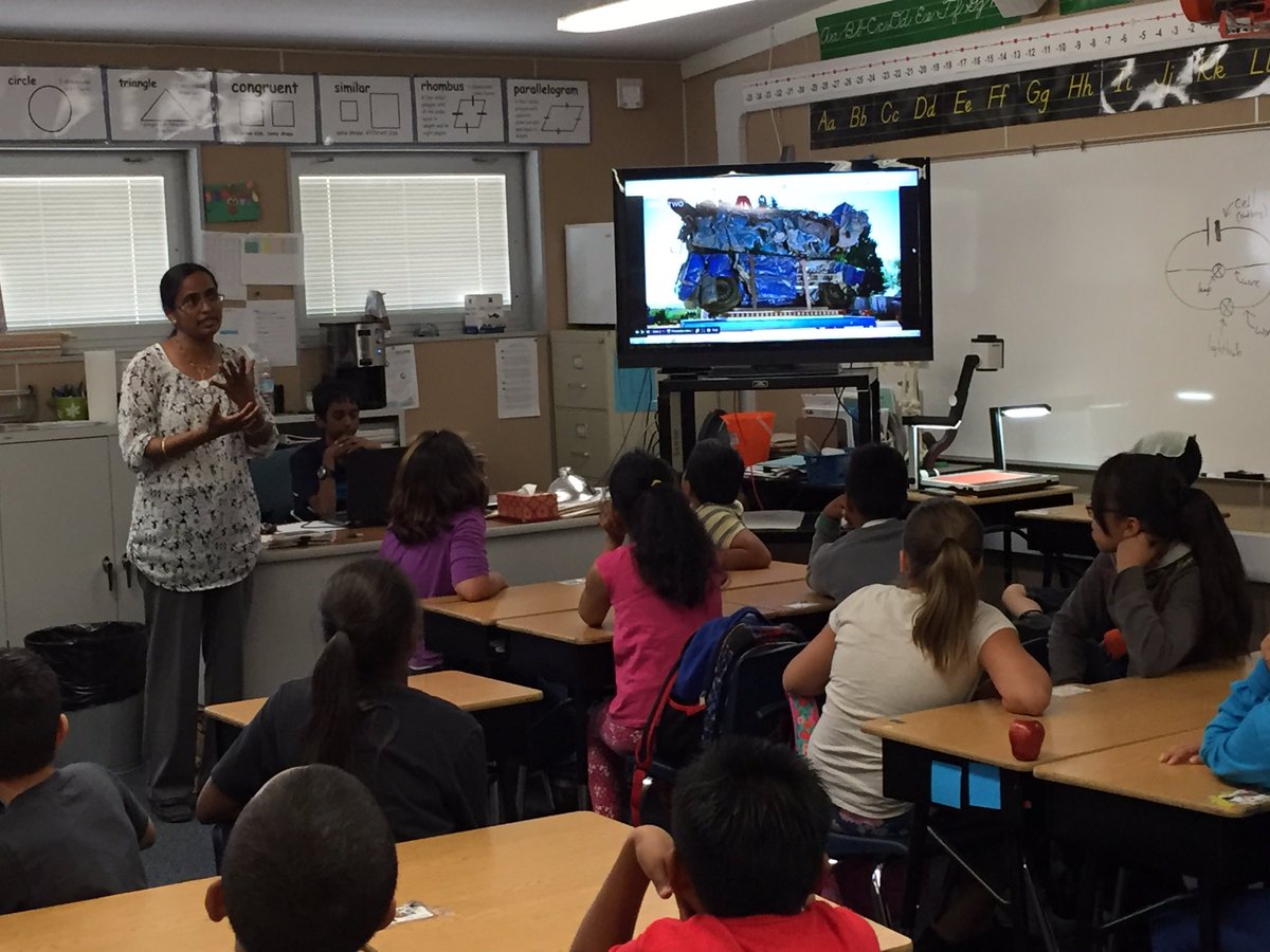 LincolnParkES's tweet photo. Thank you, Sharada, from @SWEtalk, for teaching LPES Ss about engineering & famous engineers! #lpeslionsroar #stem https://t.co/QYJ1hmC1lq