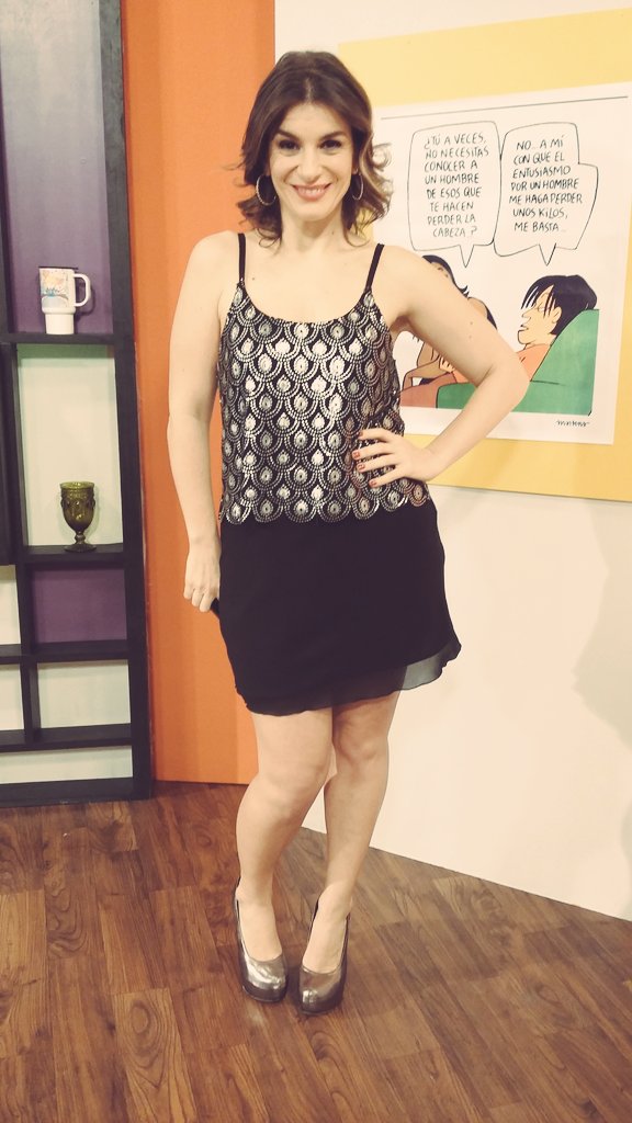 #TiposDeMinas <a href="/Daliagutmann/">Dalia Gutmann</a> by <a href="/VeronicaFarModa/">Verónica Far</a> zapatos <a href="/ZMicheluzzi/">zapatos micheluzzi</a> Styling <a href="/Eldavest/">Elda Ledesma</a>