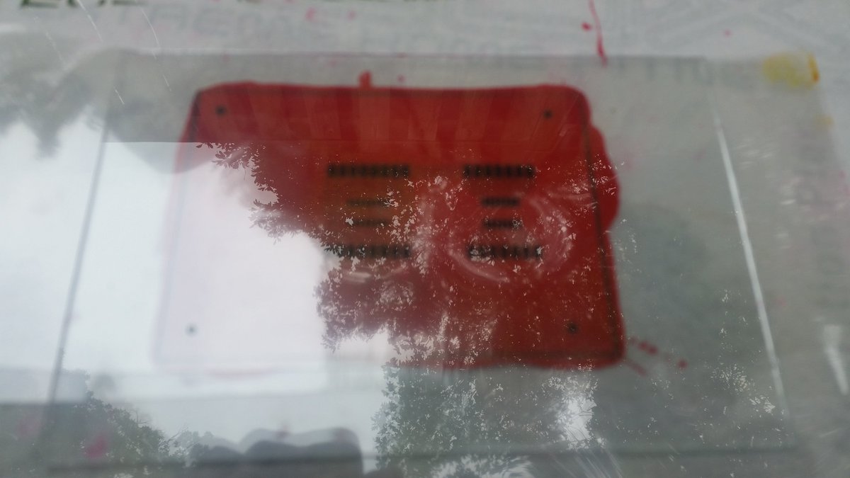 HandMade_Elec's tweet image. Solder mask being applied now. #pcbdesign (poor lighting outside. Sorry.) #linux