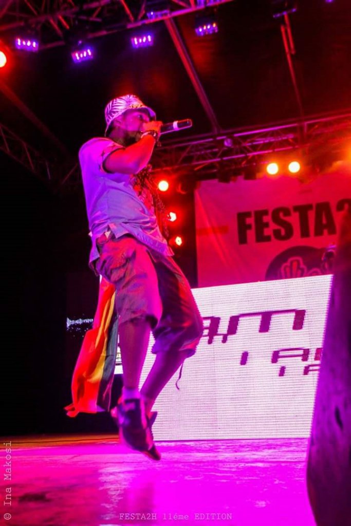 Sharky rocks Senegal!