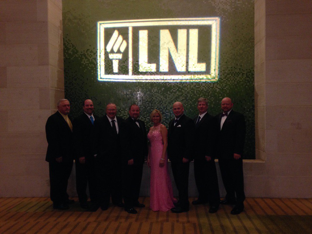 JEverly34's tweet photo. #LNLConvention2016 #teamharris https://t.co/qU4OWDn1uj