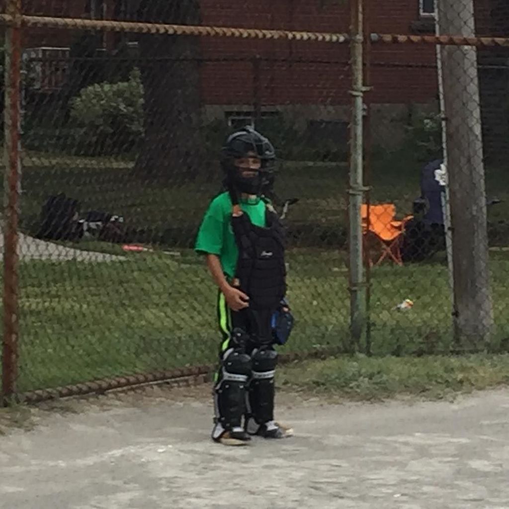 HamontJohn's tweet photo. Don't worry Green Team, Tyson's got home base covered!! #littleoverwhelmed #tballpractice https://t.co/k0it1jM4pW https://t.co/LrTqAYLe7i