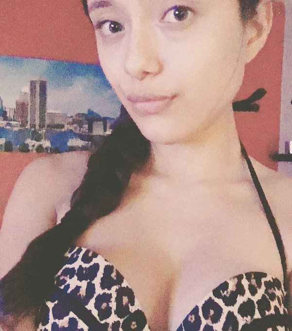 It's so hot out today 🌞 https://t.co/Zy9NsDBWu1<a href="/tag/sexysunday"class="tags"><span>#sexysunday</span></a><a href="/tag/sinfulsunday"class="tags"><span>#sinfulsunday</span></a><a href="/tag/barelylegalteens"class="tags"><span>#barelylegalteens</span></a>