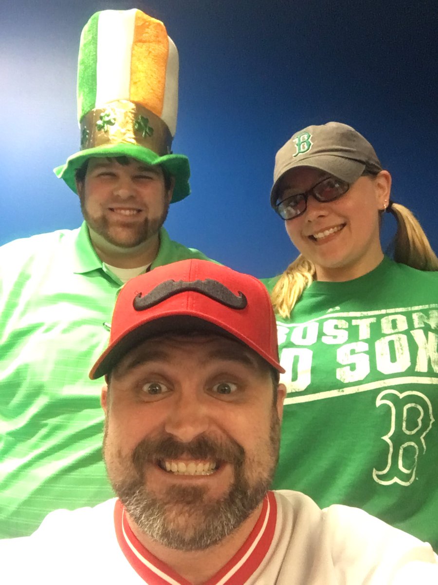 rydamusprime's tweet photo. 🤘🏻rocking hats on T⚡️C⚡️B..I have the greatest AM team in The #World missing a few from this pic but the Greatest https://t.co/OEpiUQnakG