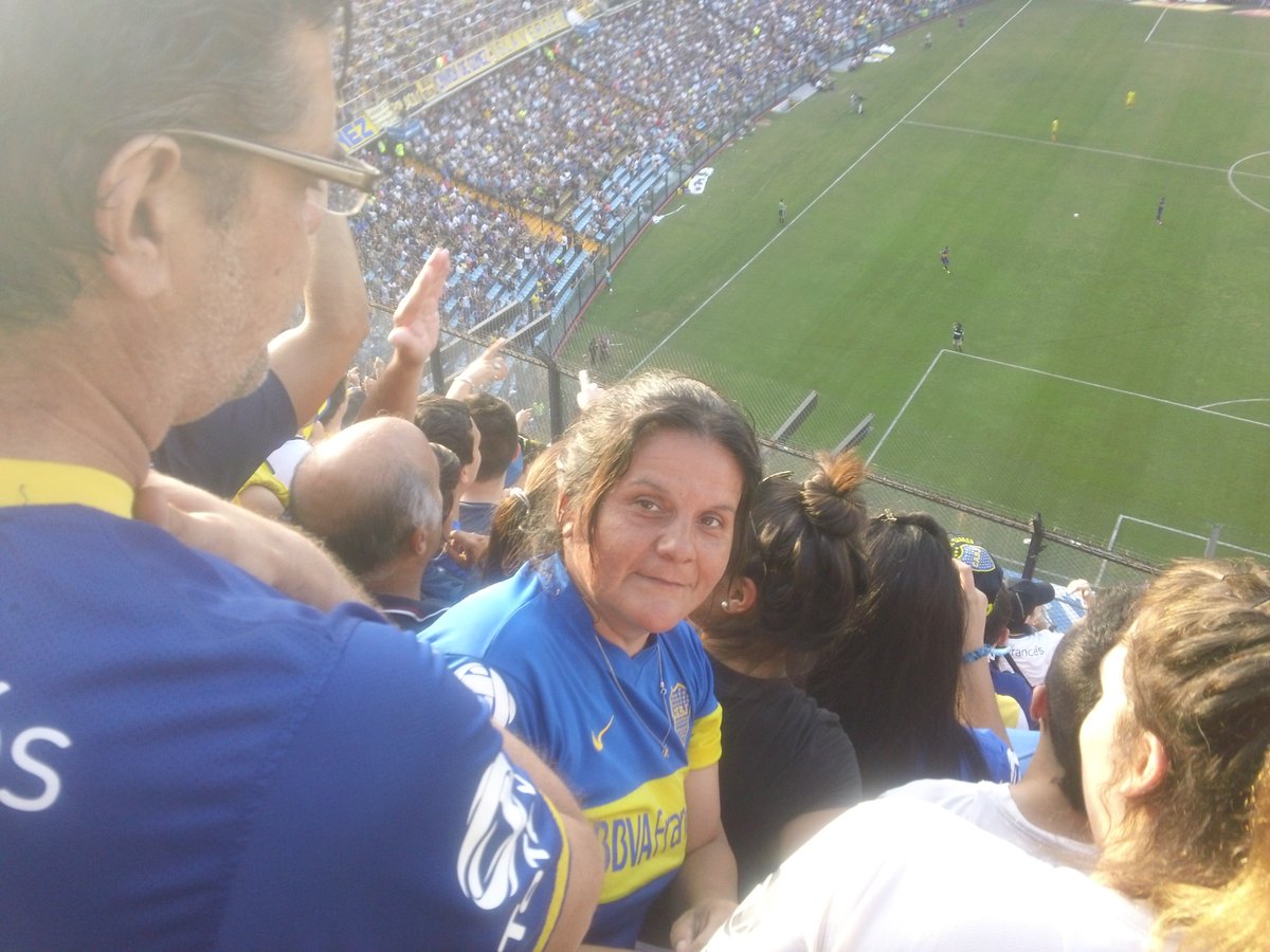 BLilianasanchez's tweet photo. aguante villa ballester!!! #QuieroMiCamiseta21 https://t.co/QNIxRc8Pma