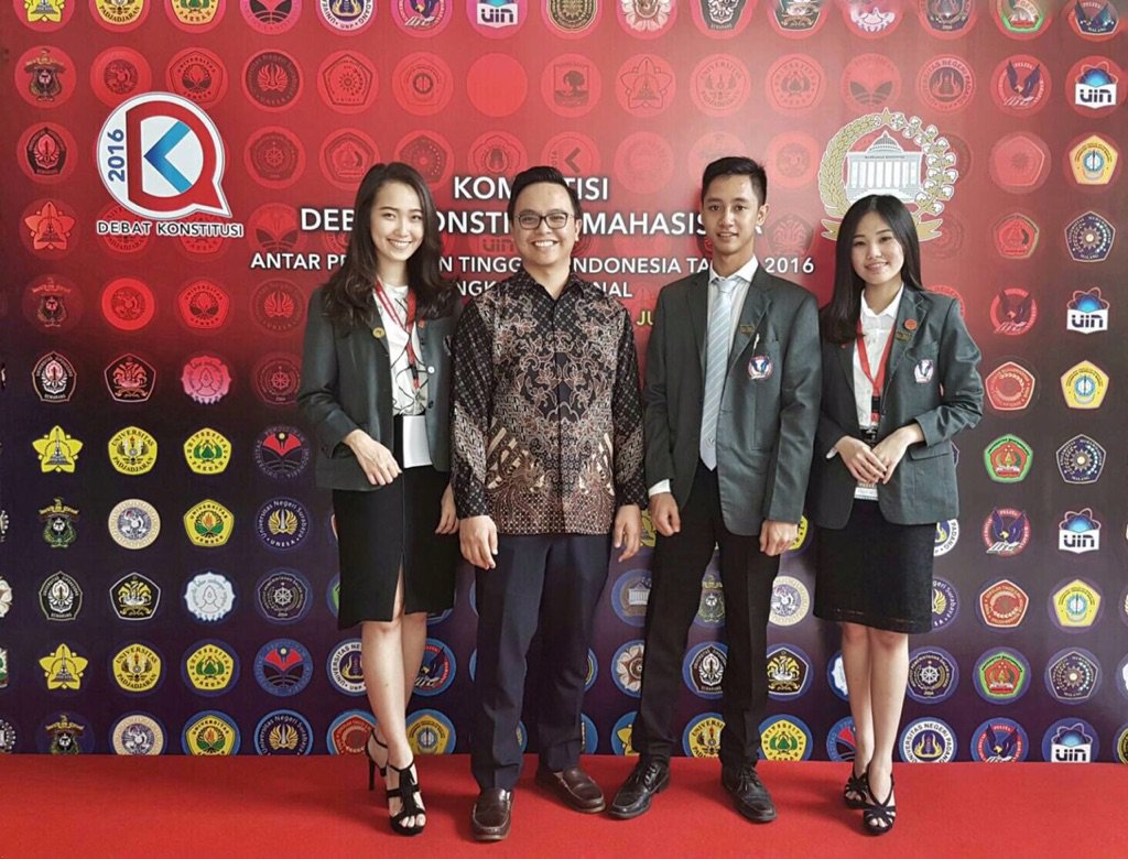 Selamat kepada : Mochammad Dzaki (2013) 
Adella Kristi (2013) 
Cindy Hanels (2014) 
.... tmi.me/1felxc