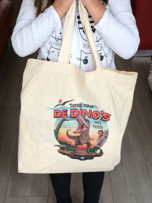 smulpaapje's tweet image. Ik mag 5! geweldige stoffen dinotassen mét inhoud van AH weggeven. Doe je mee? RT = lief
smulpaapje.nl/blog/win-een-e…