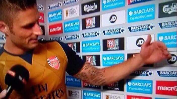 Giroud welcoming Vardy to Arsenal...
