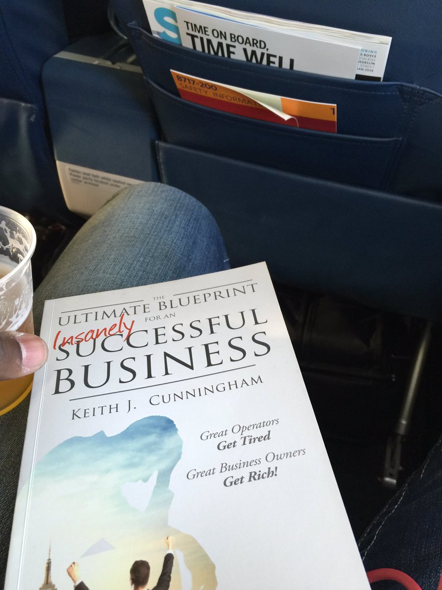AmFam_Louis4's tweet photo. @keystothevault thanks again for presenting to #SLELP16 #SLELP2 great insights. Excited to jump into your book!! https://t.co/s5WiFhc6pf