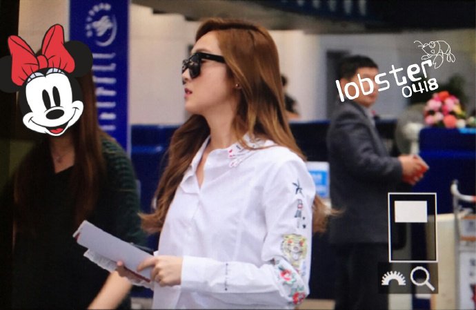[PIC][07-06-2016]Jessica trở về Hàn Quốc vào trưa nay CkUXj_9UYAAWw7H