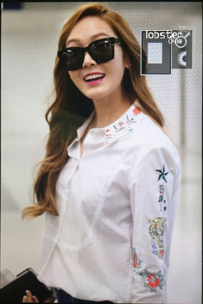 [PIC][07-06-2016]Jessica trở về Hàn Quốc vào trưa nay CkUXqeJUoAECalu
