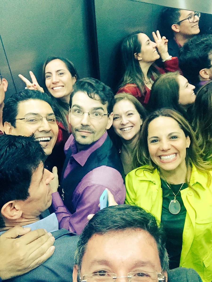 Solano's tweet image. Emprendedores... ¿en #PitchElevator? #WOBIbogota #LaPrevia