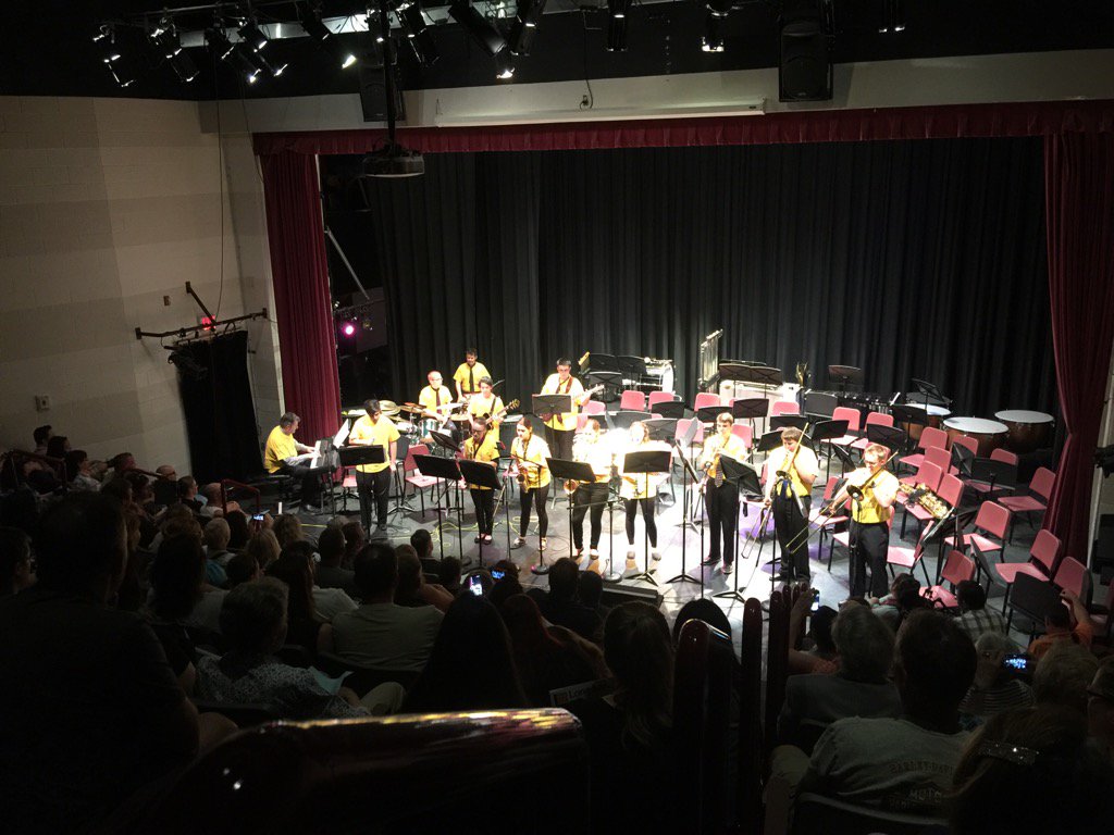 crsd72_Timber's tweet photo. #timberline's #howlinwolves inaugural performance of Mustang Sally is sounding great. https://t.co/fqdCMEOzUW