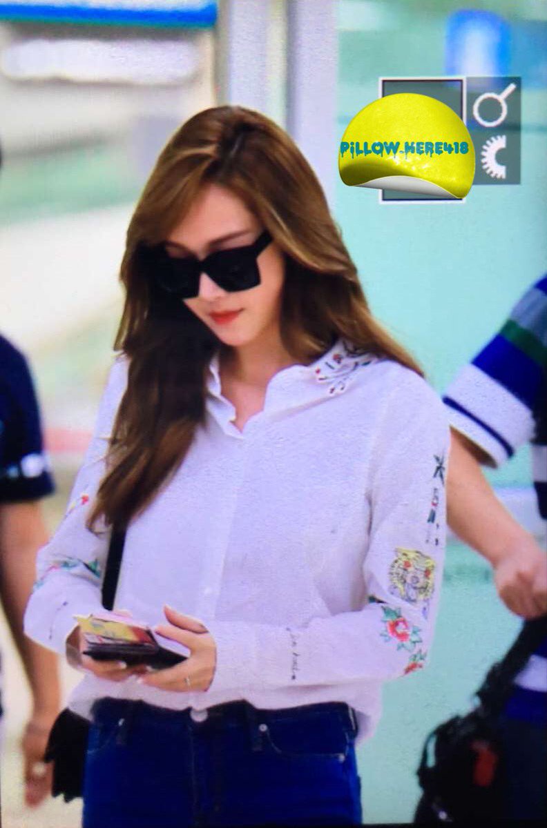 [PIC][07-06-2016]Jessica trở về Hàn Quốc vào trưa nay CkUmtw-WsAANbi3