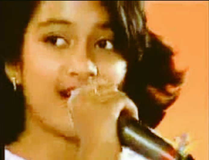 ShreyaGhosal10's tweet photo. Our Beautifull angel..👸👰 https://t.co/PCXy0lvkMF