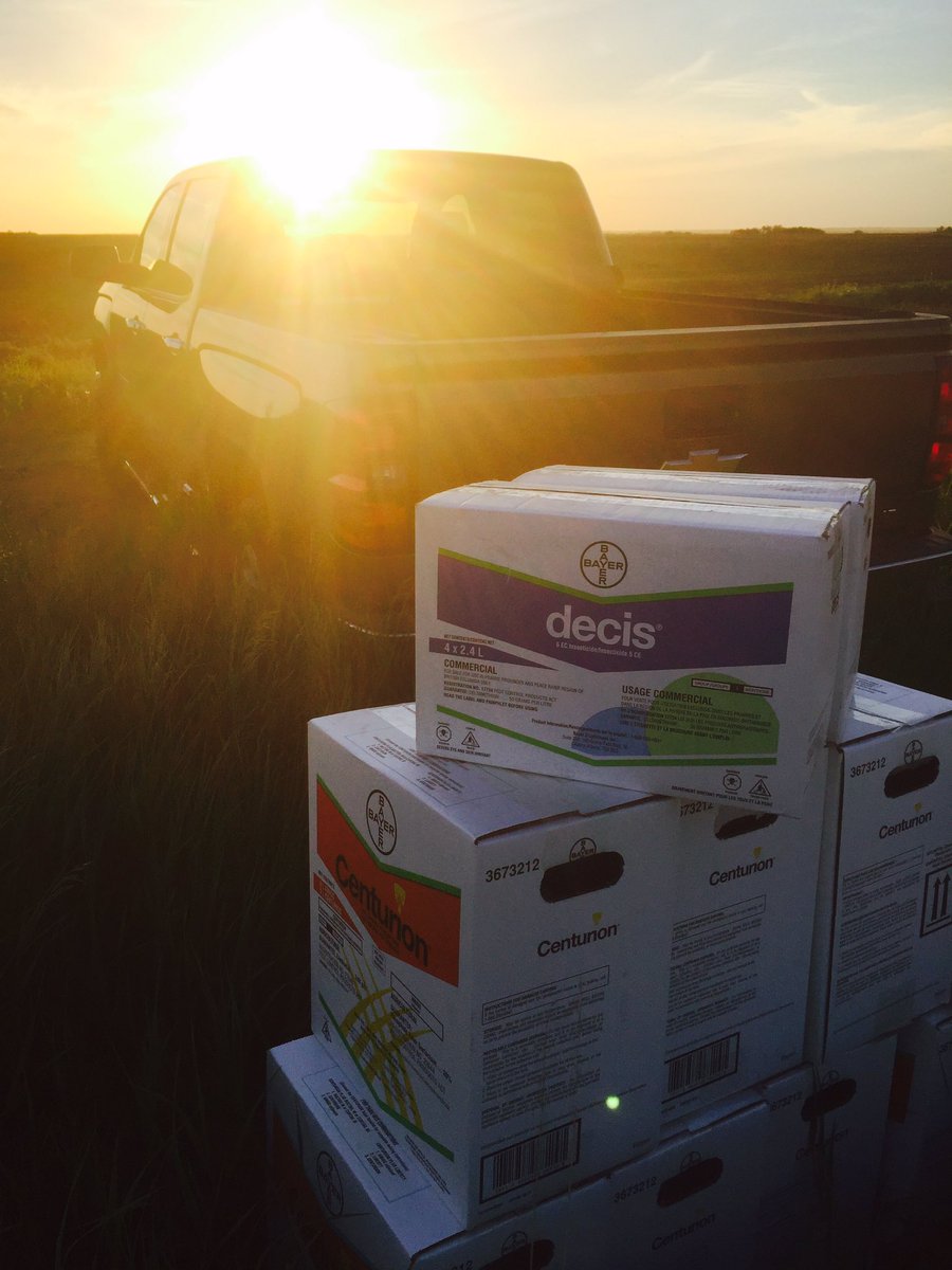 RyleyMaze's tweet image. Getting ready to spray cutworms. #decis #nightsprayingsucks @Bayer4CropsCA