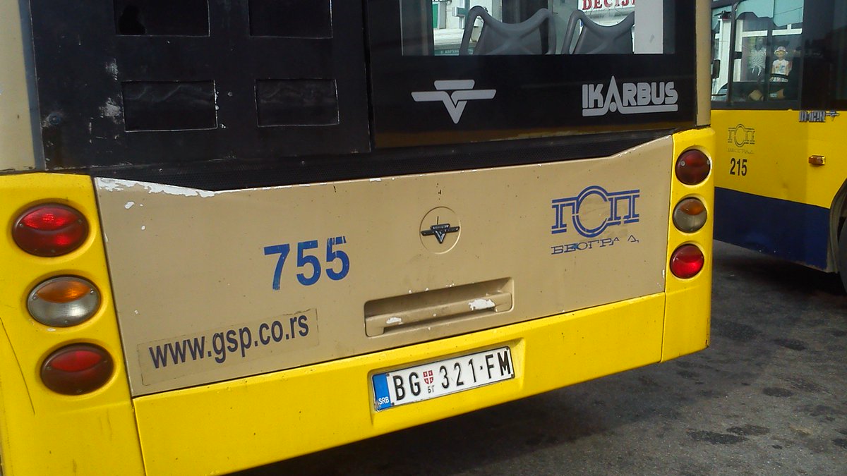 CkUy-CgVEAIsC2F.jpg