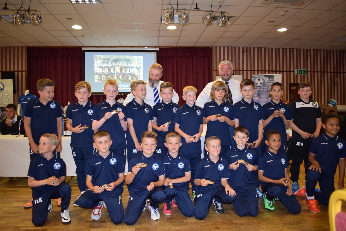 airbusacademy's tweet photo. U10 coaches @ljstarkey and @colparso welcome their squad to the stage last night #youngwingmakers https://t.co/epmVbaOsda