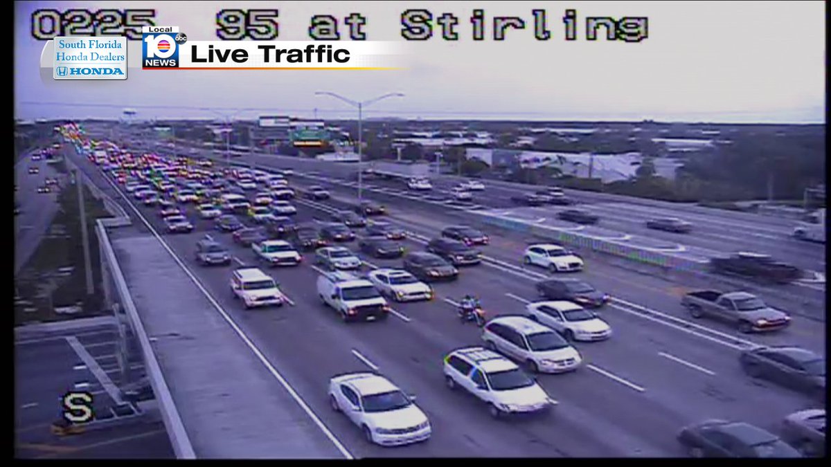 Heavy delays on I-95 NB and Stirling Rd / Due to a crash at Griffin Rd #TRAFFIC https://t.co/tdrFk19UJx