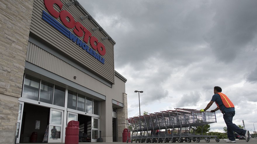 MarketWatch's tweet photo. Here's how Costco's membership rewards work (and when they're actually worth it) https://t.co/FleMX6RdrU https://t.co/N3iWyMOvhC