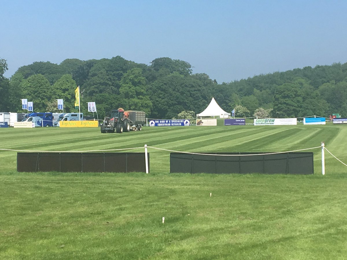 The grass Hoover in action @BramhamPark The site looks incredible! #ERMeventing