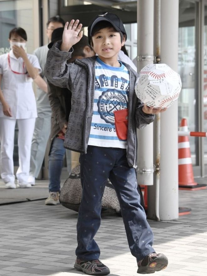 Abandoned Japanese boy: Seven-year-old Yamato Tanooka 'forgives father' bbc.co.uk/news/world-asi…