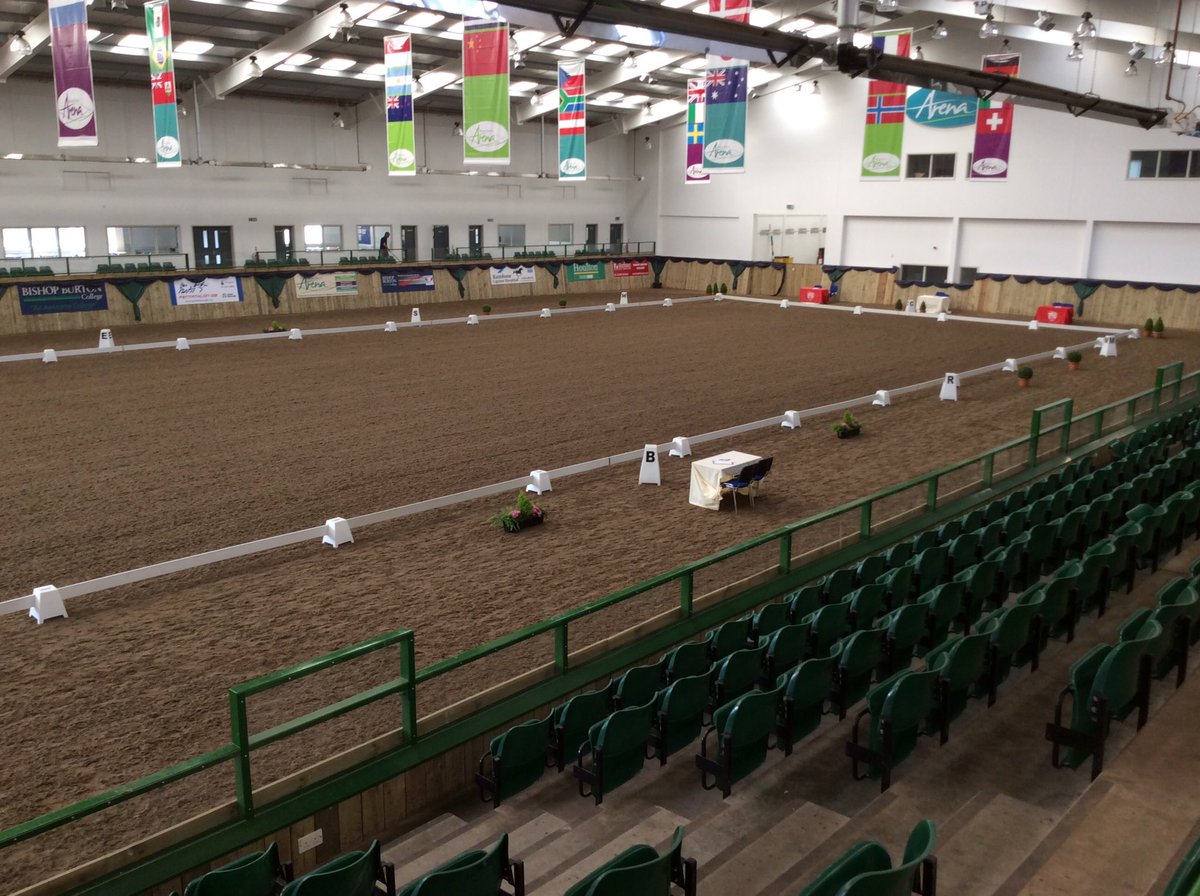 StudentEquest's tweet photo. Favourite part of a day at BUCS champs... Lull before a storm or anticipation of a great day? You decide! #bucsequ https://t.co/E43mZDKiYX
