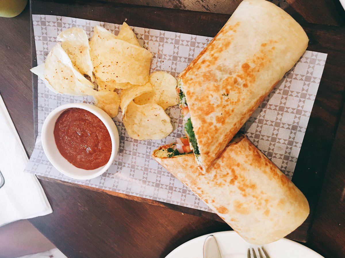 The Anytime Wrap @ The Nutcracker #Fort #Mumbai is an #Eggitarians #Delight #RelishandCherish