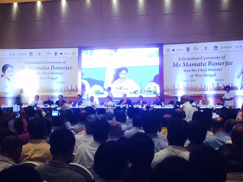 Bengal CM <a href="/MamataOfficial/">Mamata Banerjee</a> being felicitated by industry captains and chambers in Kolkata <a href="/dna/">DNA</a> <a href="/DNA_IamIn/">I am in dna of India</a>