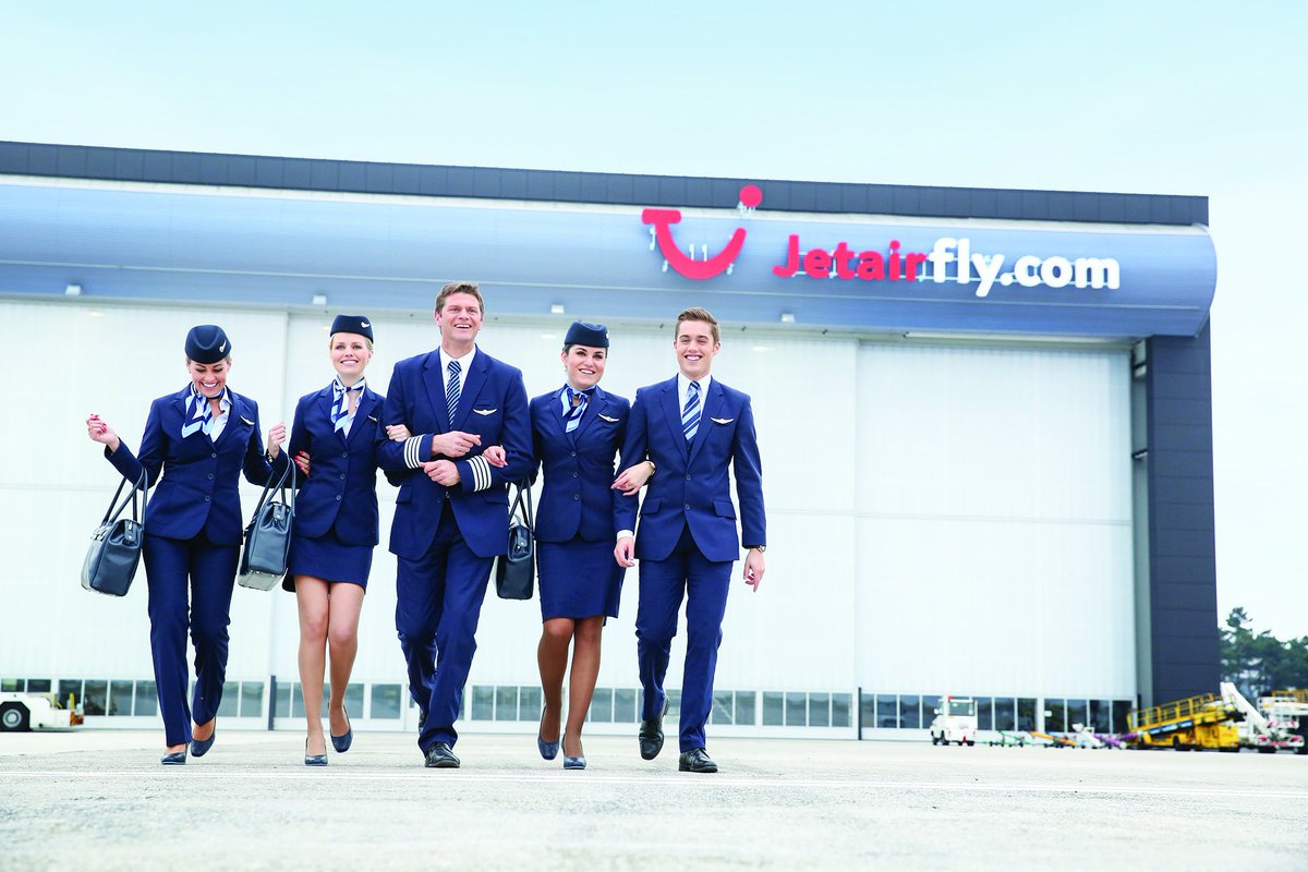 TUIflyBelgium's tweet photo. LOL @marccoppens. Hierbij het bewijs. Eén van onze A-kern teams. Compleet met sjakos ;-) https://t.co/NO5Npq9JbN