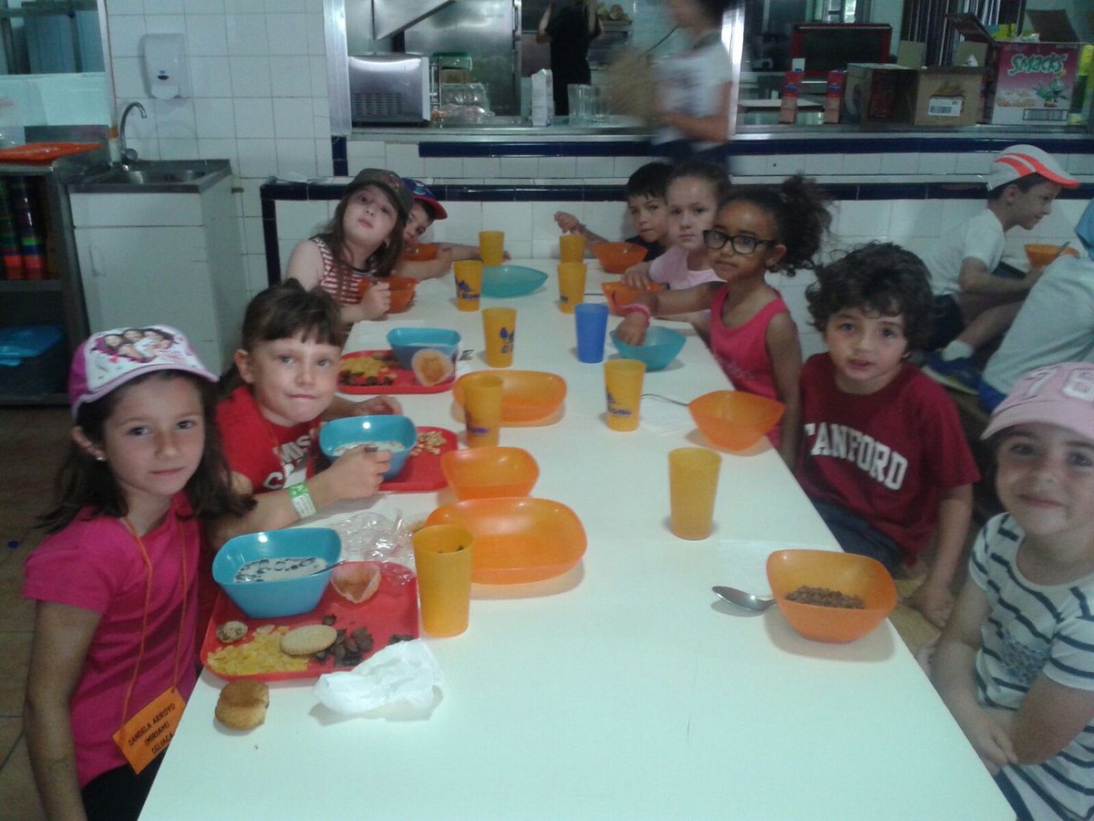 Ya están en pie los granjeros!!!
<a href="/GranjaELALAMO/">Granja EL ÁLAMO</a>