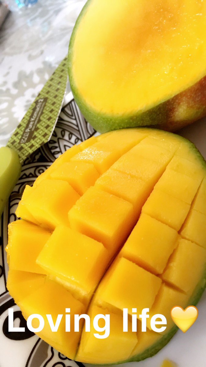 RobertCFIetcher's tweet photo. Mango season. My favorite season. https://t.co/ZAOOPT9RFG