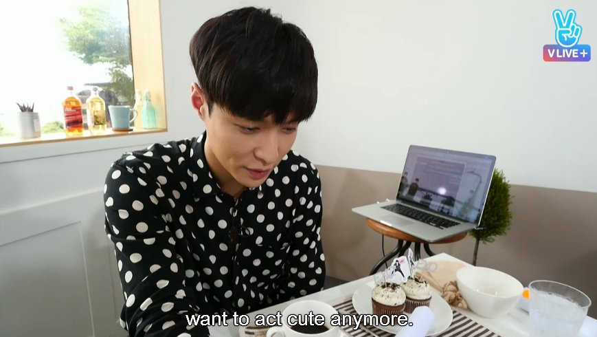 EXOGlobal's tweet photo. [CAP] 160607 Exomentary Live: Brunch with Lay - Fans asked Lay to do aegyo but... https://t.co/JlIY4cZehv