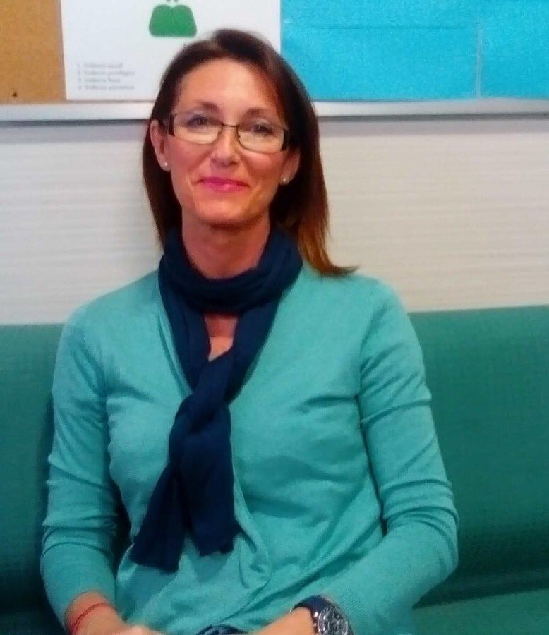 PilarHerCal's tweet photo. @acovastta. con un todo nuestro apoyo #SindromeDeTourette #DiaEuropeoSindromeDeTourette profes @C_E_Marni https://t.co/bAcedEb7eB