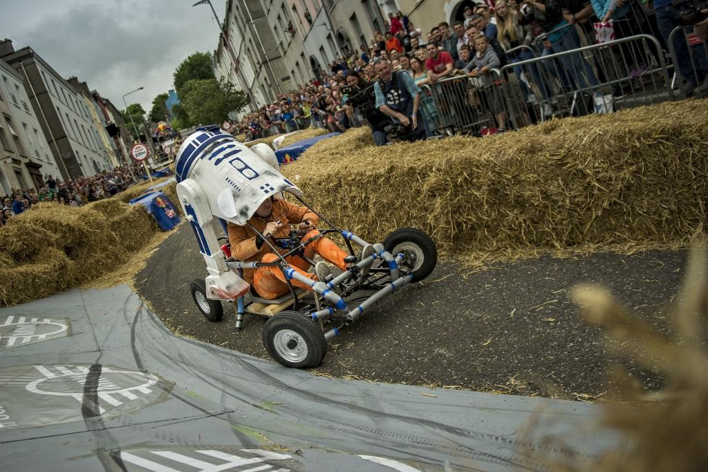 redbull's tweet photo. This IS the soapbox you are looking for... 🤖 https://t.co/12hDW1MJy0
