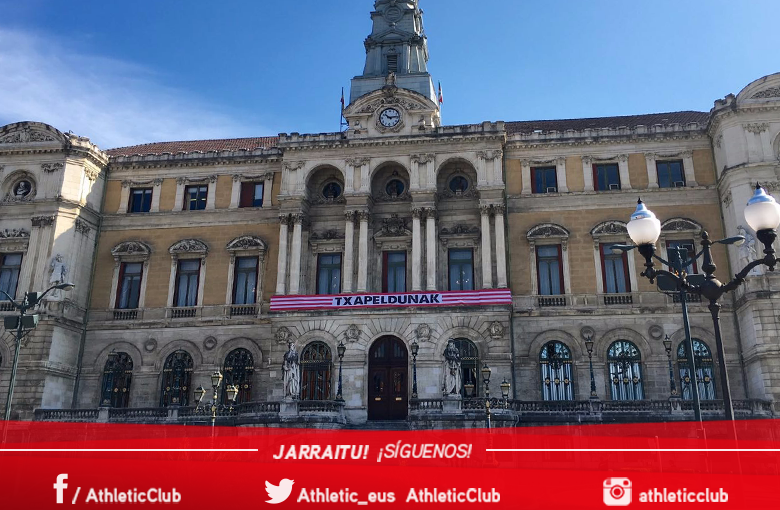 athletic_eus's tweet photo. Udaletxea prest dago gaur arratsaldean Txapeldunei harrera egiteko #txapeldunak 🏆 #futfem https://t.co/AhR14R699I