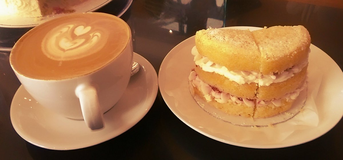 Gorgeous #glutenfree  Victoria Sponge ... and a vanilla #latte #becausewhynot #coffee #cakeypangs