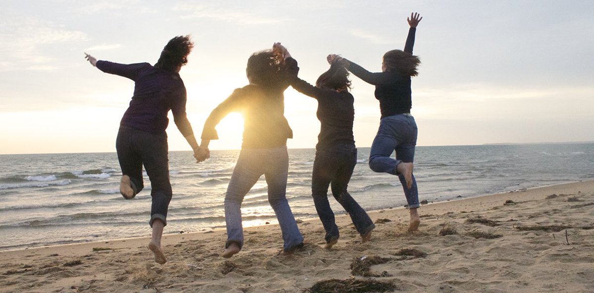 There are no better friends than sisters <a href="/xImpossibleGalx/">G͓̽e͓̽o͓̽r͓̽g͓̽i͓̽n͓̽a͓̽</a> <a href="/InnocentBeaut_x/">Alice Weasley</a> @GemiStuart