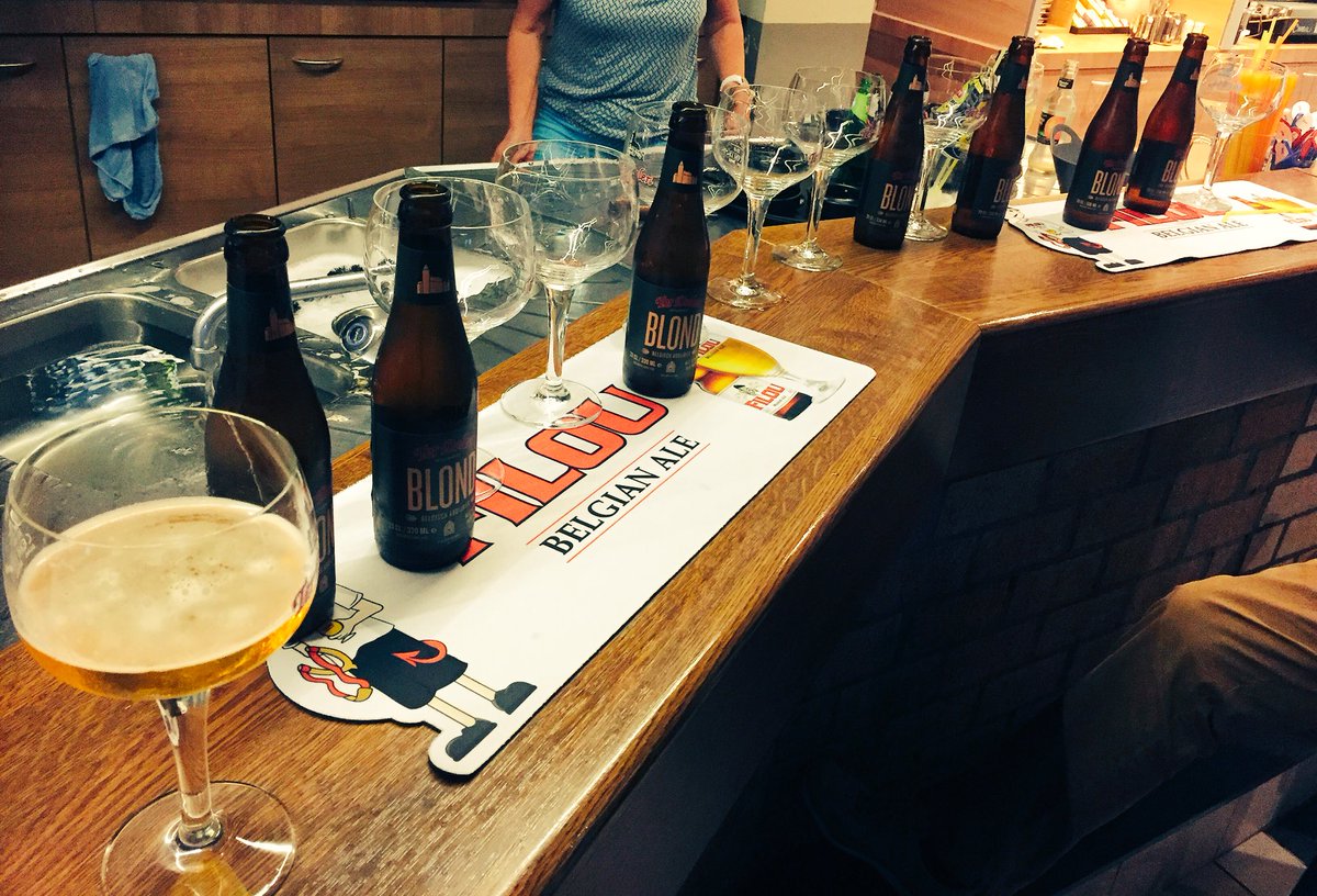 TerDolen's tweet photo. #terdolenblond #tckoersel #kriekvanhetvat #terdolendonker #terdolenarmand #terdolenkriek #beer #tennisvlaanderen https://t.co/zmcbLBFUoJ