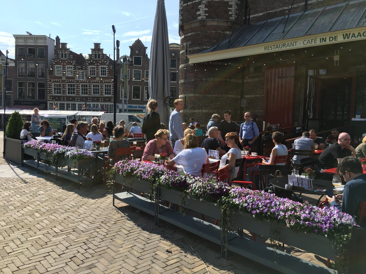 In_de_Waag's tweet image. Terrasweer!! #genieten #enjoythesun #summertime #lunch #terras #amsterdam