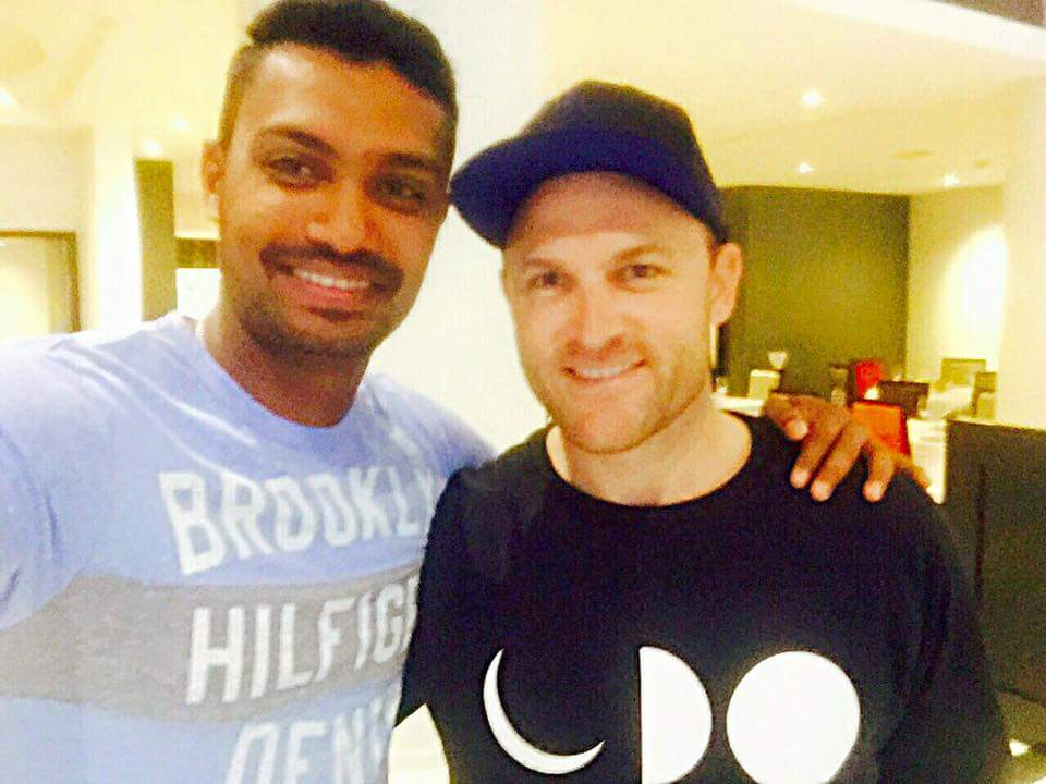 #McCullum 
Absolut gentlmn!
Very few hv such class 2 aplgise publiclly.
Standards set.Tim 2 follow.
#CowdreyLecture