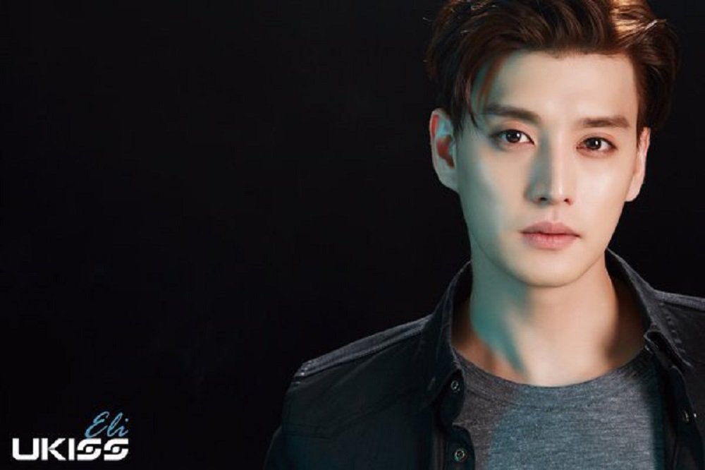 allkpop's tweet photo. U-KISS' Eli and his wife welcome a baby boy!
https://t.co/PGCcbqARDh https://t.co/1FMGF9qxbW