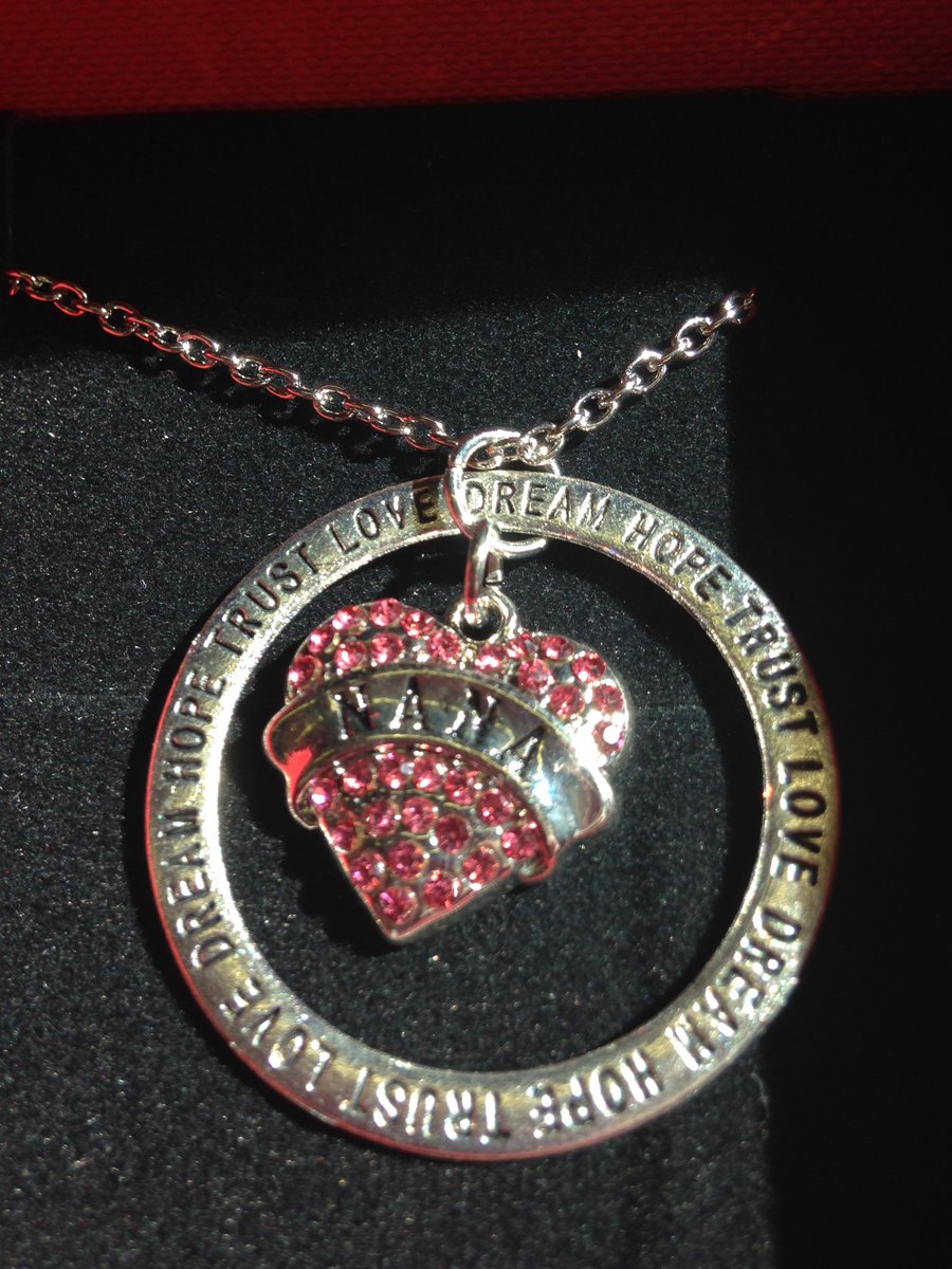 justforyou2015's tweet photo. Necklaces part of the £4 or 2 for £7 deal @justforyou2015 @accringtonMH #giftideas #costumejewellery https://t.co/jsB7Yd1gel