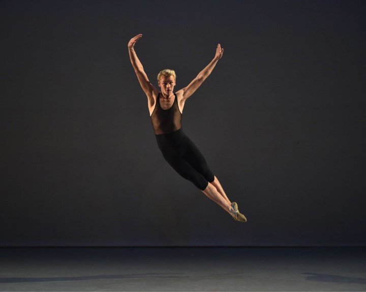 EnPointeSJ's tweet photo. #Alumni of #KSDance #Graduate2015 Sam embarking on his 2nd #contract with #NorwegianCruises this month #DancersLife https://t.co/AxlAHRUMop