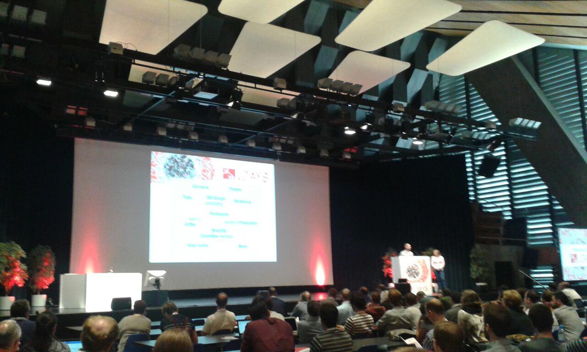 UZH_ScienceIT's tweet photo. Getting updated on new developments in Bioinformatics. 
  S3IT is at the SIB Days 2016 Conference in Bienne. https://t.co/SUvS8W3Oud