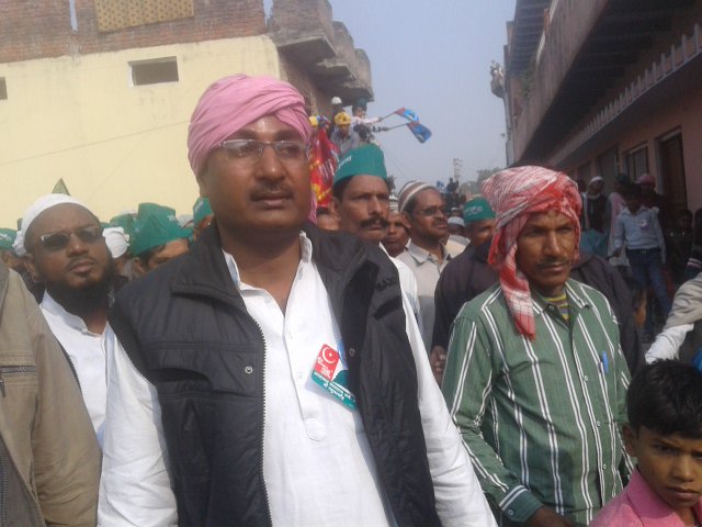 ExAbrar's tweet photo. आप सब देन व प्रदेश वासियो को माहे रमजान की दिली मुबारकबाद ।एबरार अली पूर्व चेयरमैन घोसिया भदोही https://t.co/YywbUrJSeN