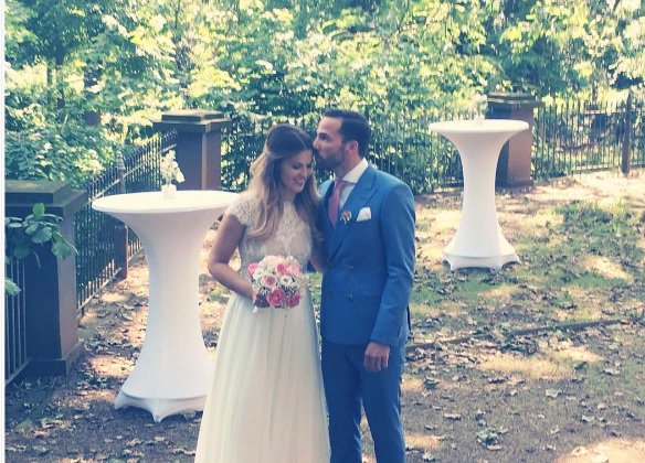 RNBVB's tweet photo. #BVB-Spieler Gonzalo #Castro hat seine Freundin Jasmin geheiratet. Herzlichen Glückwunsch! (Foto: Castro/Instagram) https://t.co/oVRwTcva2I